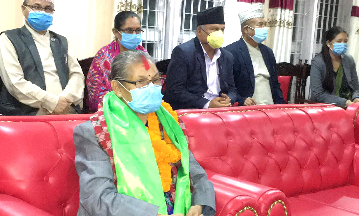 शाक्य बन्नुभयो प्रथम महिला मुख्यमन्त्री, तीन सदसीय मन्त्रीपरिषद् विस्तार